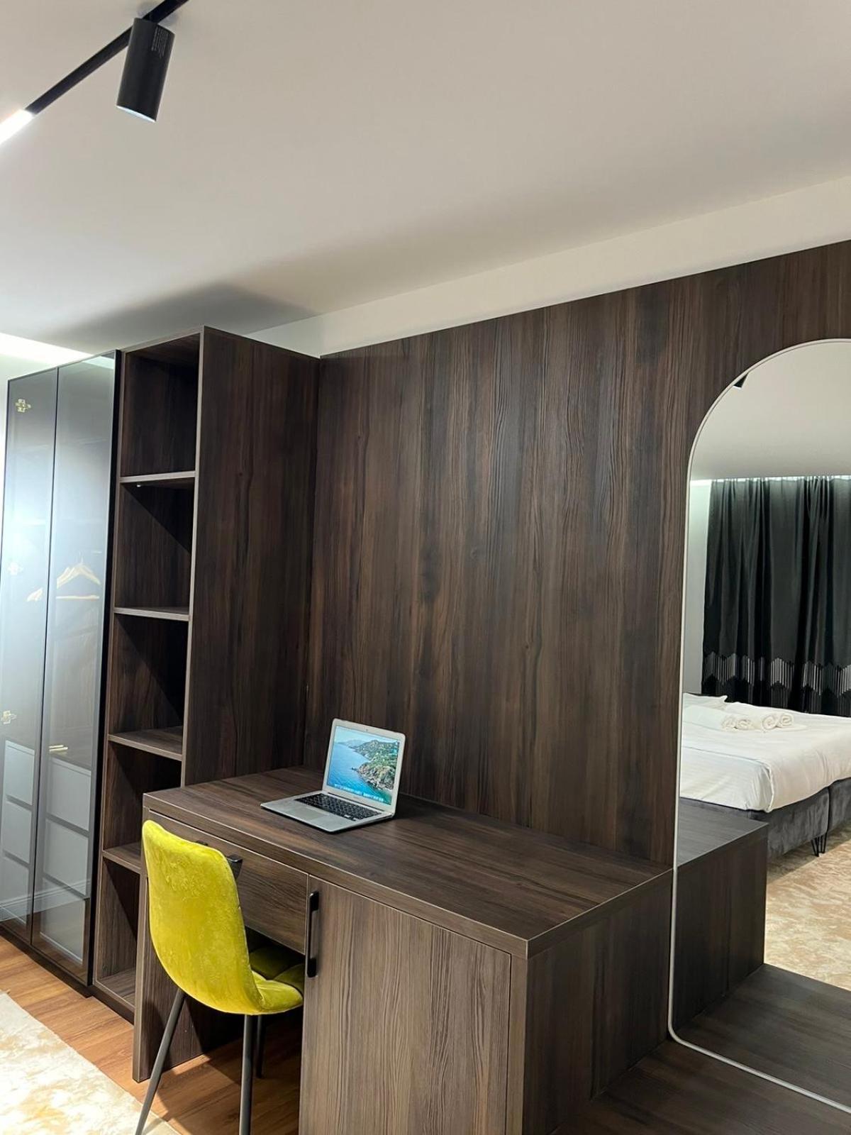 Hotel Europa Prishtina Приштина Экстерьер фото