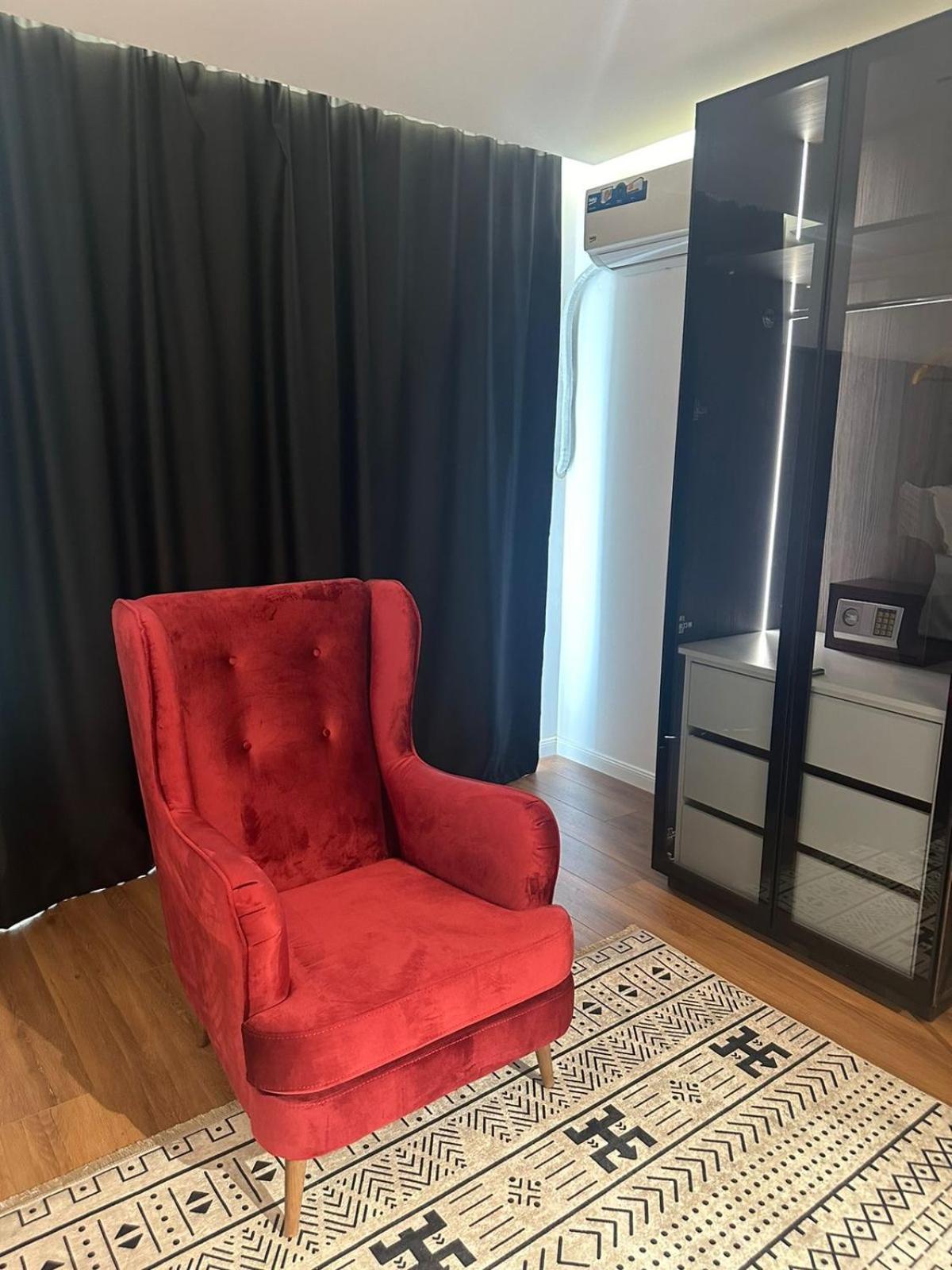 Hotel Europa Prishtina Приштина Экстерьер фото