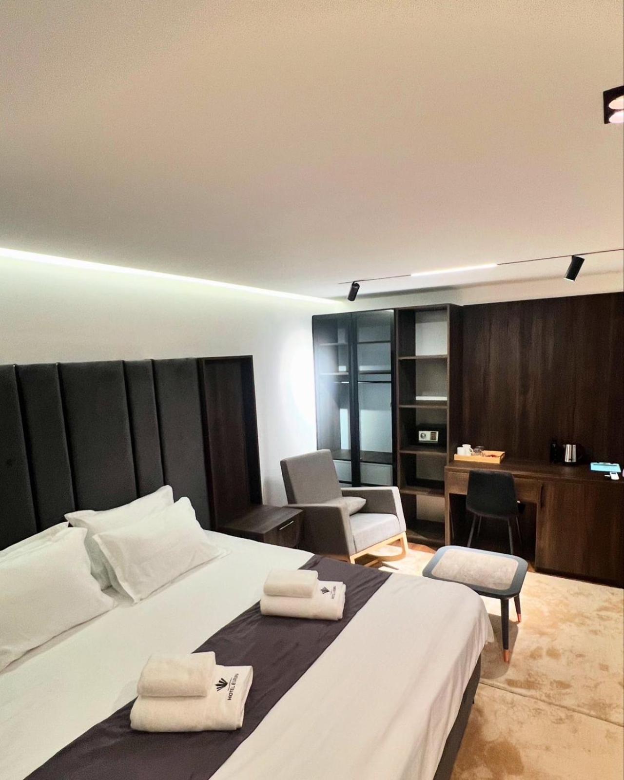 Hotel Europa Prishtina Приштина Экстерьер фото
